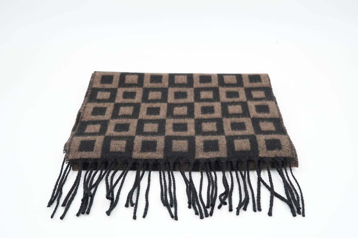 Seidenschal Paisley Nocturne in Schwarz