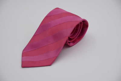 Bild von Krawatte 'Tassilo' aus 100% feinster gewebter Seide
