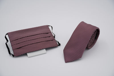 Bild von Krawatten-Masken-Set 'Dark Red Collier' aus jeweils 100% Seide & 100% Baumwolle