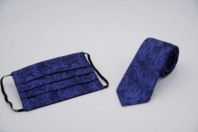 Bild von Krawatten-Masken-Set 'Blue Rose Bouquet' aus jeweils 100% Seide & 100% Baumwolle