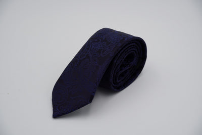 Bild von Krawatte 'Oscar W. Dark Blue' aus 100% feinster gewebter Seide