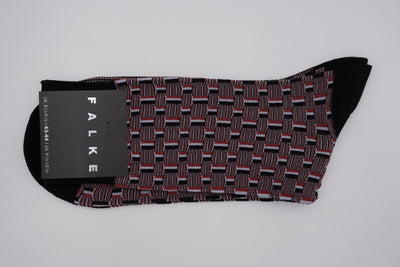 Bild von Socken 'Seasonal Red, White and Black Pattern' von 'Falke' aus 75% Baumwolle, 25% Polyamid