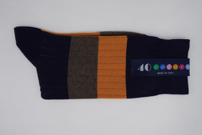 Bild von Socken 'Two Stripes on Dark Blue' von '40 Colori' aus 80% Baumwolle, 12% Nylon, 8% Elastan